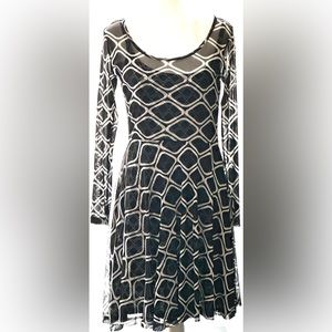 Lynn Richie brand New with tag size medium black and white 100% Rayon